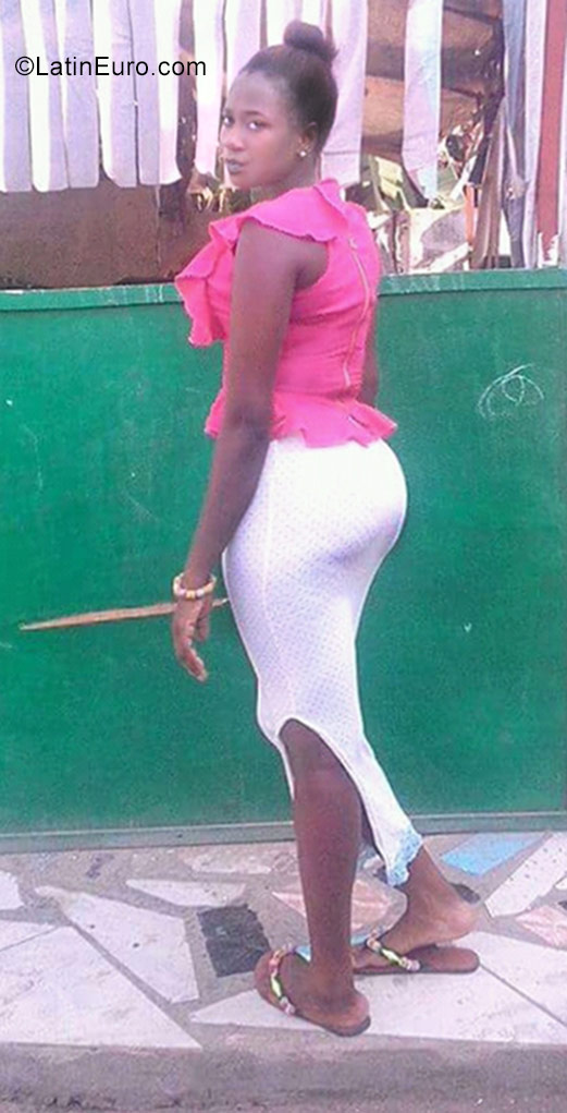 Date this delightful Ghana girl Pomaa from Accra GH145