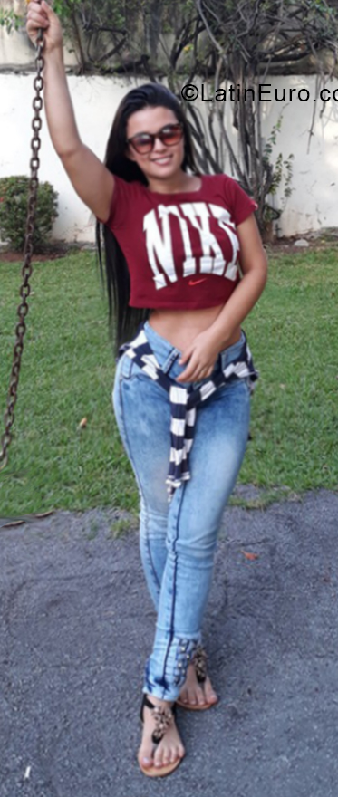 Date this attractive Panama girl Diane from Panama City PA1129