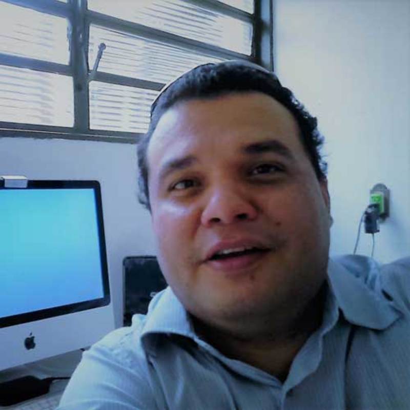 Date this hot Brazil man Marcnas from Ribeirao Preto BR10875
