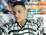 tall Colombia man Rayan from Bogota CO27312