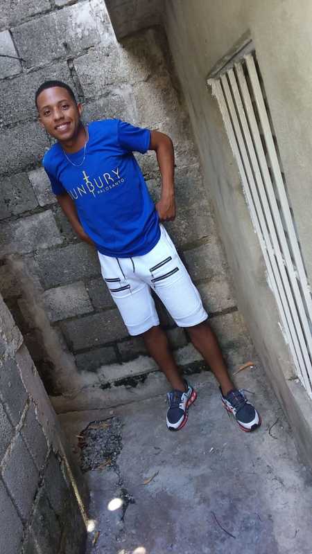 Date this athletic Dominican Republic man Carlos from Santo Domingo DO38306