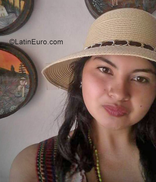Date this athletic Mexico girl Cristina from Puebla MX2271