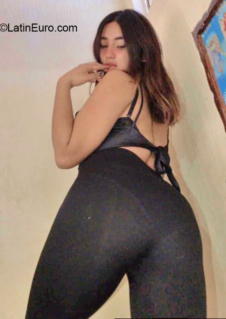 Date this nice looking Mexico girl Sara from Cadereyta Jimenez MX2513