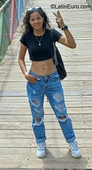 Date this athletic Colombia girl Maira from Medellin CO31387