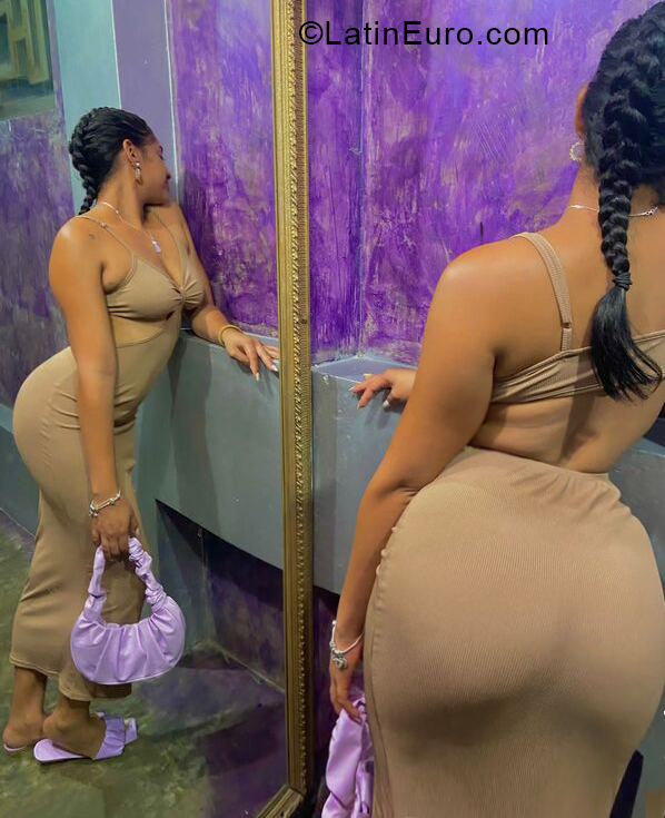 Date this sultry Dominican Republic girl De la o from Puerto Plata DO40642