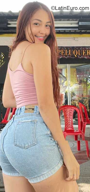 Date this voluptuous Colombia girl Andrea isabela from Valledupar CO32101