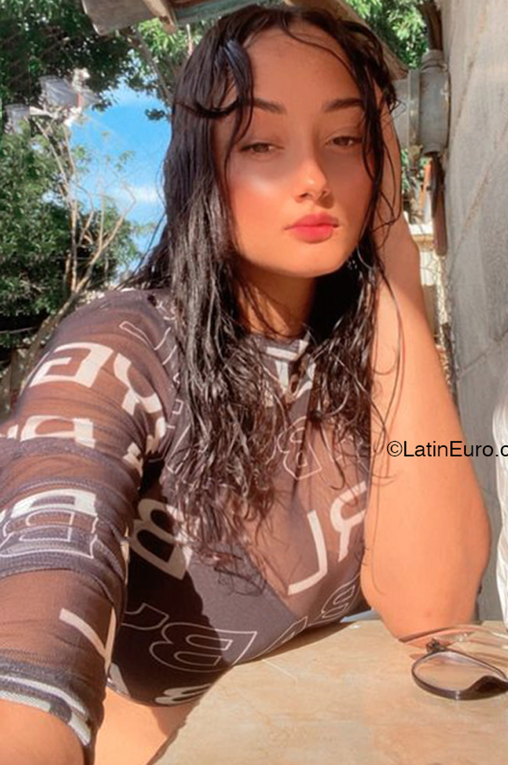 Date this sensual Dominican Republic girl Ana from Santiago DO44923