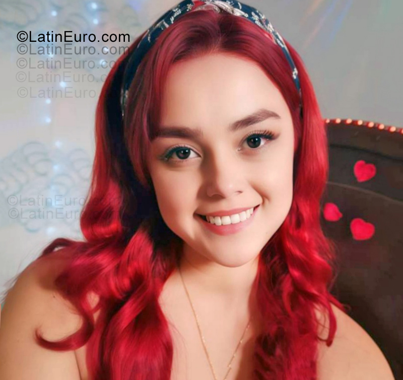 Date this sensual Venezuela girl Kathe from Carora VE5352