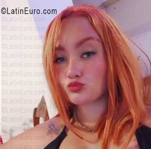 Date this foxy Venezuela girl Rosse from Chacao VE5382