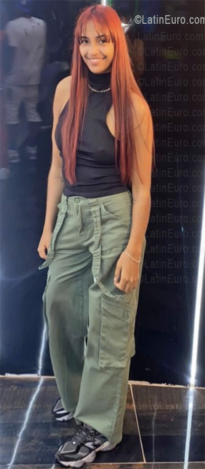 Date this good-looking Dominican Republic girl Naylea from Peralta DO56341