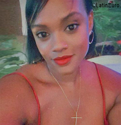 Date this athletic Dominican Republic girl Seline from Santo Domingo DO56395